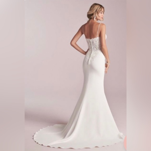 Maggie Sotterro 20rk 714✨New sz4- Brand New!🤍Fitted w/Bustle Underneath-nostrap - Picture 3 of 17